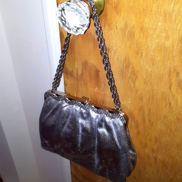 Vintage silver fabric clutch/ handbag - Picture 3 of 5